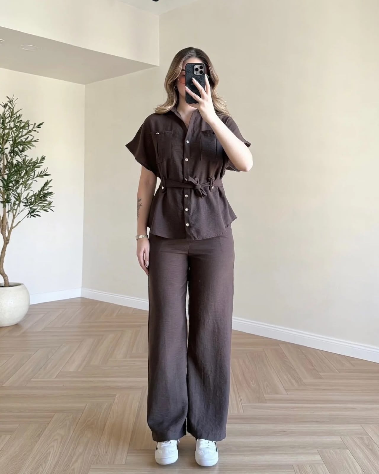 COMFORTABLE SPOR COSTUMES